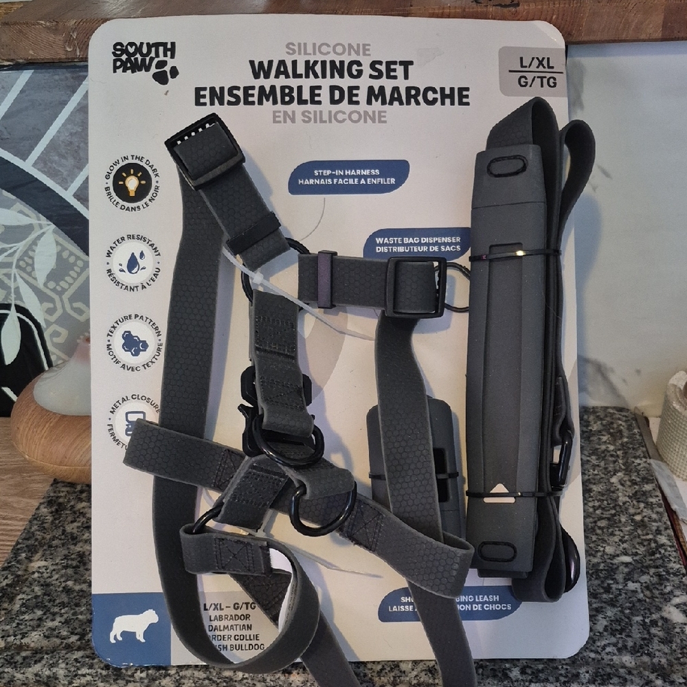 Silicone Dog Walking Set - Black NWT
